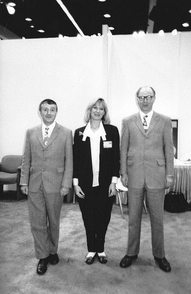 03  Carolyn w Gilbert and George LA Art Fair